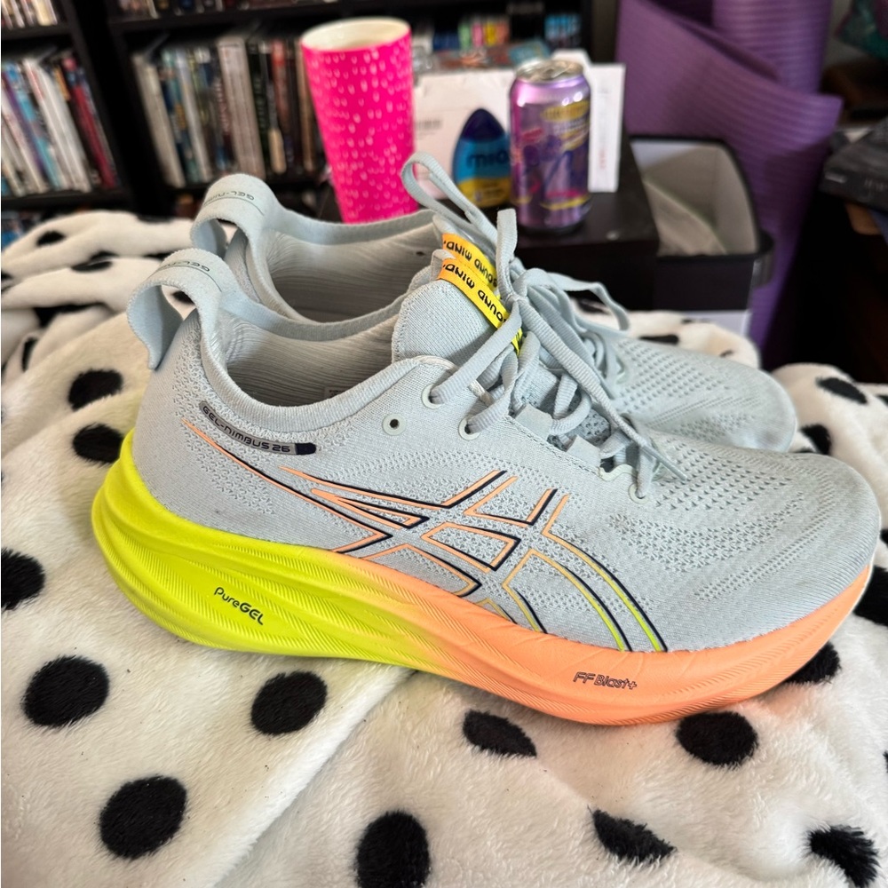 ASICS Nimbus 26 Paris Colorway Women’s 9.5
